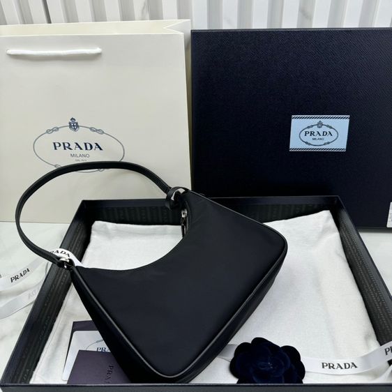 Prada Re-Edition 2005  รูปที่ 3