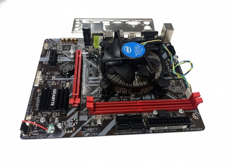 🚀 ขายมัดรวม ชุดแรงคุ้มค่า Core i5-8400 + GIGABYTE B365M GAMING HD สภาพนางฟ้า รูปที่ 2
