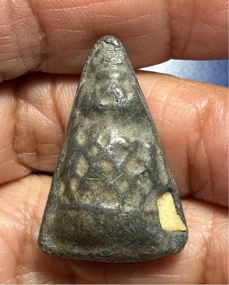 🙏 พระปิดตาเนื้อตะกั่ว หลวงพ่อดำ วัดกุฏิ(ล้อพิมพ์พระปิดตาหลวงพ่ออี๋วัดสัตหีบ) ช่วงปี 2432-2442 🙏พระสมเด็จวัดระฆังปรกโพธิ์ องค์ละ1550 รูปที่ 2