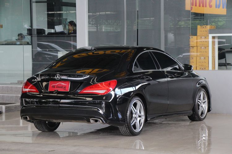 Mercedes-Benz CLA-Class 2014 CLA250 AMG Sedan เบนซิน ไม่ติดแก๊ส เกียร์อัตโนมัติ ดำ รูปที่ 2
