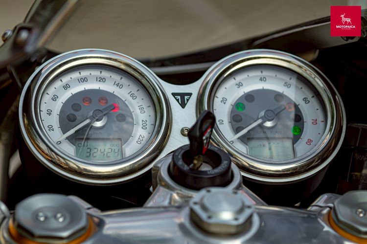 Triumph Thruxton R1200 CafeRacer ปี2016 วิ่ง32,000Km.  รูปที่ 6