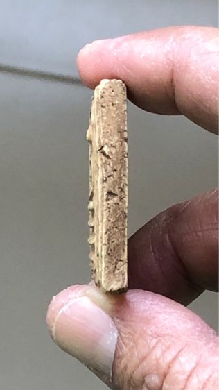 พระสมเด็จบางขุนพรหม พิมพ์เส้นด้ายใหญ่ รูปที่ 3