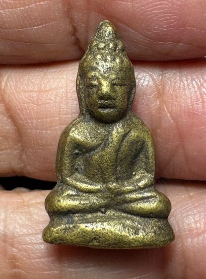 🙏พระชัยวัฒน์ ไม่ทราบที่🙏พระผงคลุกรักไม่ทราบที่🙏พระชัยวัฒน์พิมพ์ฐานสูง ไม่ทราบที่ องค์ละ 1000