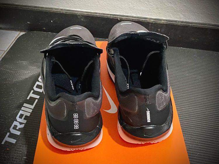 nike zoom fly 6  ลอง 1 ครั้ง  อุปกรณ์ครบ รูปที่ 6