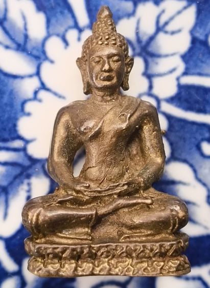 พระหล่อเนื้อโลหะเก่าค่ะ(2) รูปที่ 15