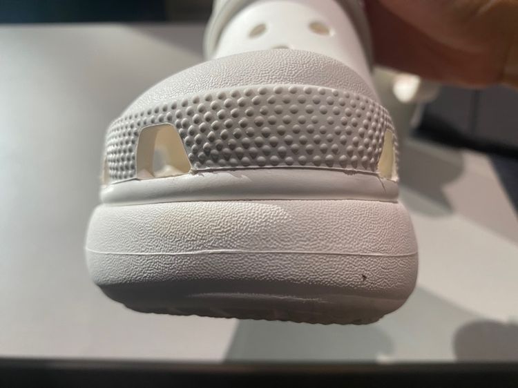 รองเท้า crocs รูปที่ 9