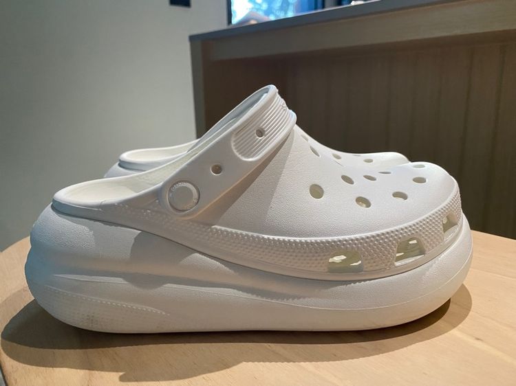 รองเท้า crocs รูปที่ 2