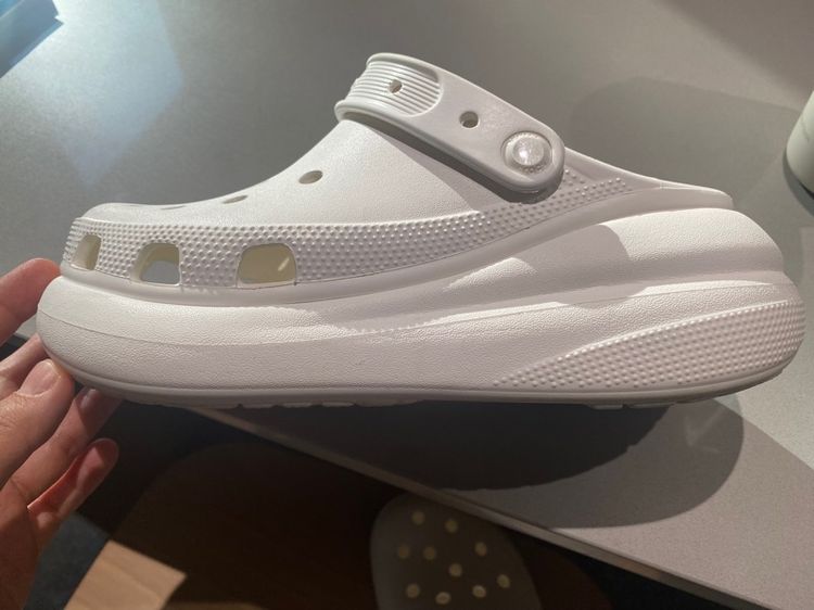 รองเท้า crocs รูปที่ 14