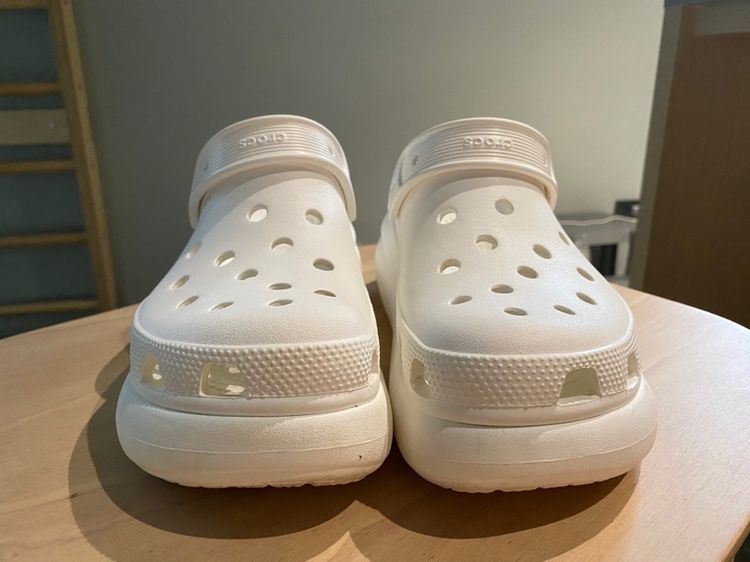 รองเท้า crocs รูปที่ 3