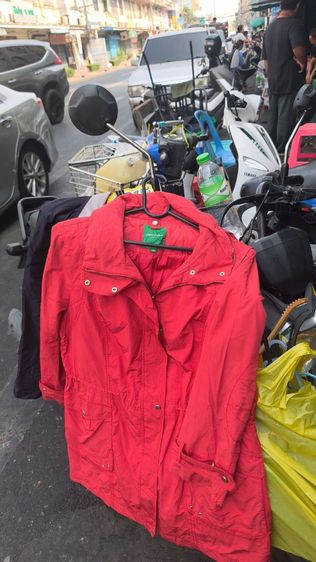 เสื้อโค้ช เสื้อกันหนาว สภาพใหม่ราคาถูก รูปที่ 3