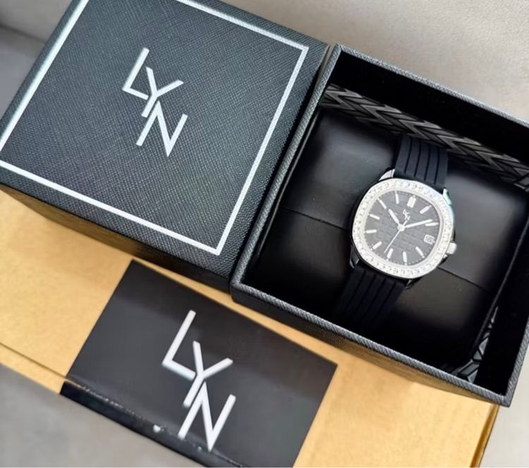 นาฬิกา LYN watch ใหม่มือ 1 อุปกรณ์ครบกล่อง รูปที่ 4