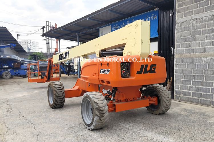 รถกระเช้า Boom Lift JLG E600JP รูปที่ 2
