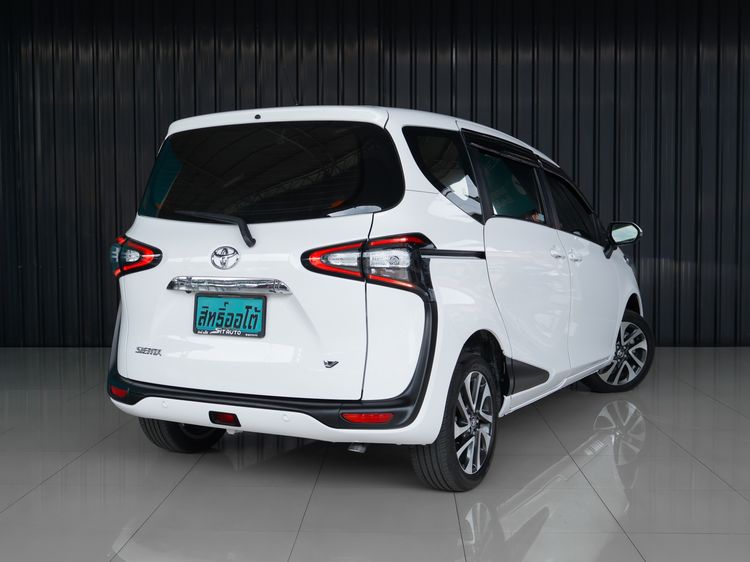 Toyota Sienta 2020 1.5 V Utility-car เบนซิน ไม่ติดแก๊ส เกียร์อัตโนมัติ ขาว รูปที่ 4