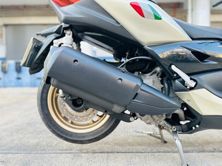 2021 Xmax 300abs รับแลกเทิน เล่มชุดโอนครบ ภาษีไม่ขาด รูปที่ 10