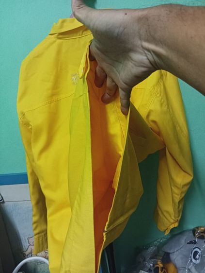 เสื้อแจ็คเก็ตสีเหลือง ธนาคารนครหลวงไทย รูปที่ 5