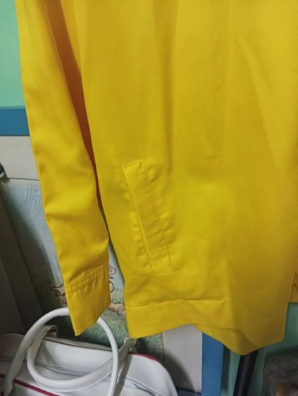 เสื้อแจ็คเก็ตสีเหลือง ธนาคารนครหลวงไทย รูปที่ 9