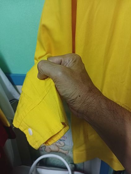 เสื้อแจ็คเก็ตสีเหลือง ธนาคารนครหลวงไทย รูปที่ 12