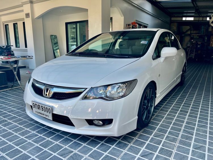 Honda Civic 2011 1.8 E i-VTEC Sedan เบนซิน ไม่ติดแก๊ส เกียร์อัตโนมัติ ขาว รูปที่ 2