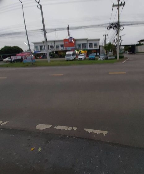 อาคารพาณิชย์ 2ชั้น ขนาด22ตรว. 3นอน 2น้ำ 1ครัว เหมาะทำการค้า พักอาศัย ตั้งอยู่หน้าพฤกษาวิลล์79 ขาย4ล้านพร้อมโอน0957804656