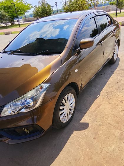 Suzuki Ciaz 2020 1.2 GL Sedan เบนซิน LPG เกียร์ธรรมดา น้ำตาล รูปที่ 3