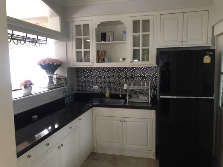 Land and Houses ตกแต่งครบ สร้างเสร็จก่อน 2010 ขายด่วน หมู่บ้านมัณฑนา รังสิตคลอง2 บ้านเดี่ยวพร้อมอยู่ 2 ชั้น รูปที่ 4