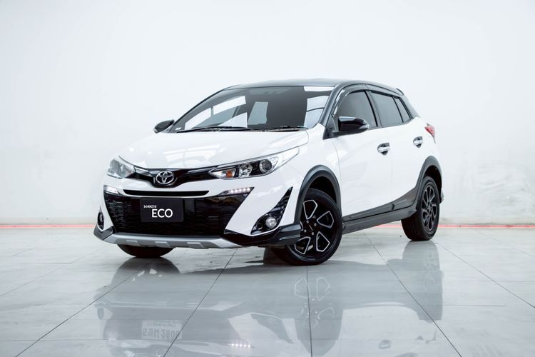 Toyota Yaris 2019 1.2 High Cross Utility-car เบนซิน ไม่ติดแก๊ส เกียร์อัตโนมัติ ขาว