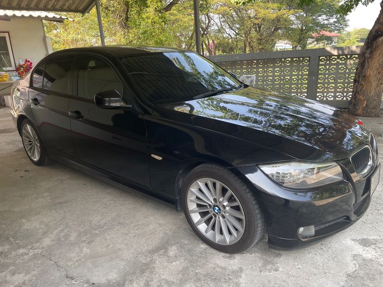 BMW Series 3 2009 320d Sedan ดีเซล เกียร์อัตโนมัติ ดำ รูปที่ 2
