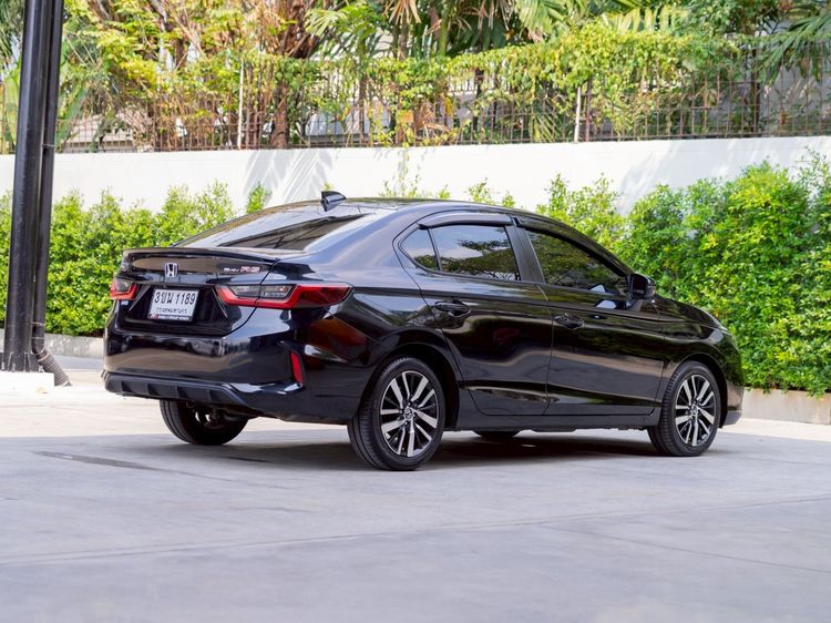 Honda City 2022 1.5 e:HEV RS Sedan ไฮบริด ไม่ติดแก๊ส เกียร์อัตโนมัติ ดำ รูปที่ 4