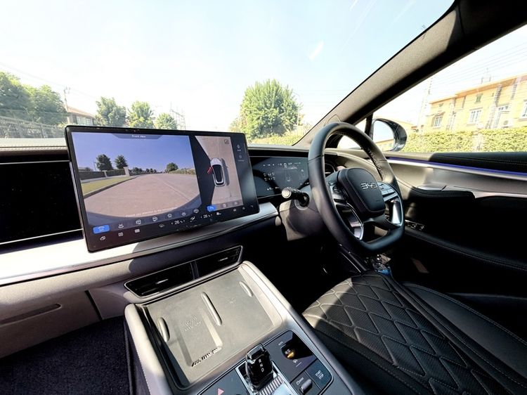 BYD Sealion 7 2025 Premium Utility-car ไฟฟ้า ขาว รูปที่ 3