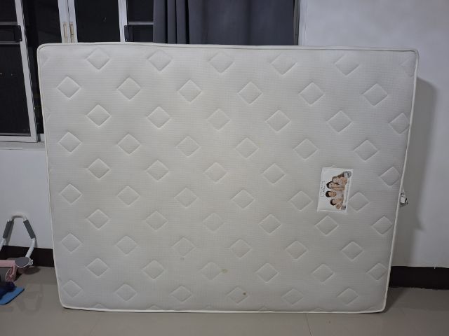 ใหญ่ ที่นอนสปริงมือสอง