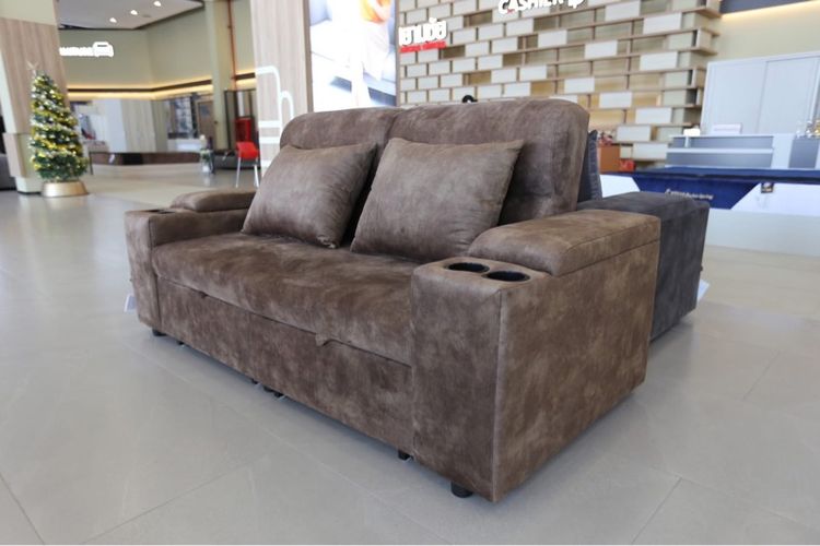 โซฟา สีน้ำตาล สามารถเป็นเตียงนอนได้ มีที่วางแก้วน้ำ รูปที่ 2
