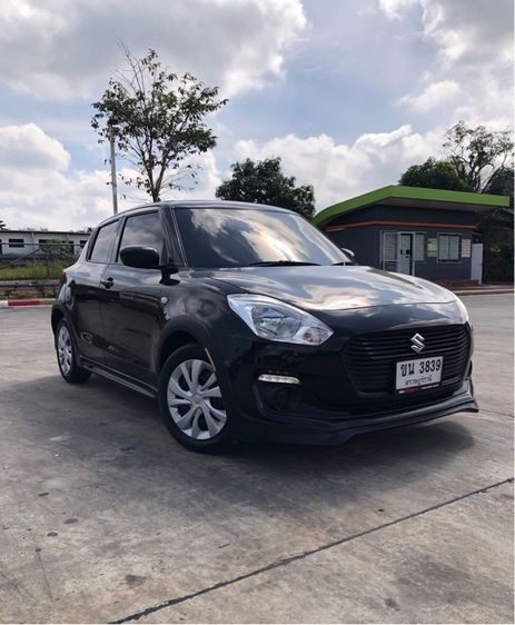 รถ Suzuki Swift 1.2 GL สี ดำ