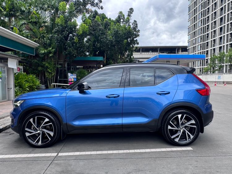 Volvo XC40 2021 2.0 T5 R-Design 4WD Utility-car เบนซิน ไม่ติดแก๊ส เกียร์อัตโนมัติ น้ำเงิน รูปที่ 3