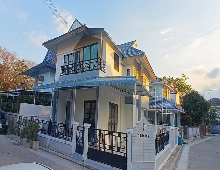 ขายบ้านเดี่ยวสินบดีใกล้ปากเกร็ดราชพฤกษ์หลังใหญ่5ห้องนอนแปลงหัวมุม 