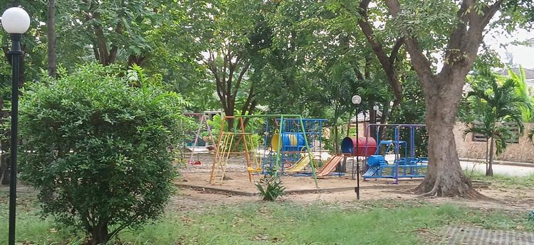 ตกแต่งครบ ขายบ้านเดี่ยวสินบดีใกล้ปากเกร็ดราชพฤกษ์หลังใหญ่5ห้องนอนแปลงหัวมุม รูปที่ 2