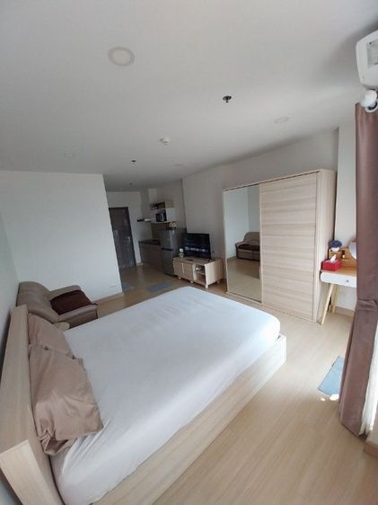 คอนโดพร้อมเช่าอยู่เฟอร์นิเจอร์ครบ ลากแต่กระเป๋าเข้ามา