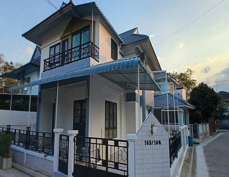 ขายบ้านเดี่ยวสินบดีราชพฤกษ์หลังใหญ่5ห้องนอนแปลงหัวมุม 