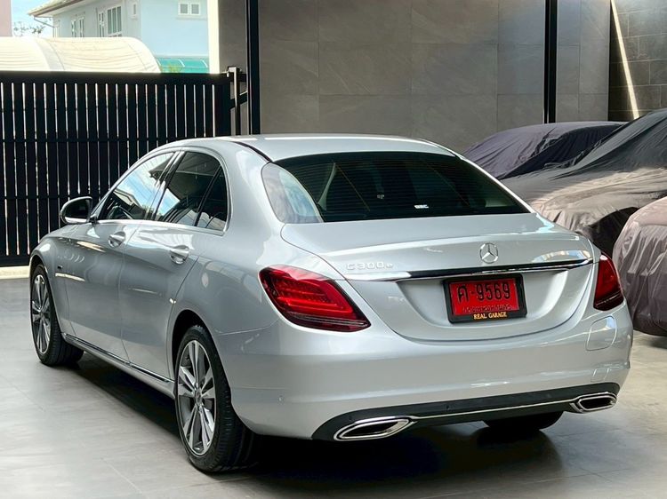 Mercedes-Benz C-Class 2020 C300 Sedan ปลั๊กอินไฮบริด (PHEV) ไม่ติดแก๊ส เกียร์อัตโนมัติ เทา รูปที่ 4