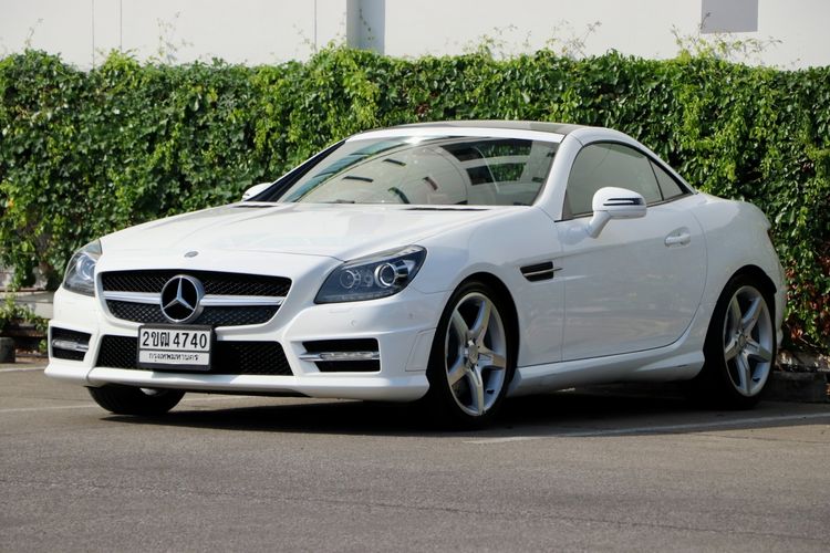 Mercedes-Benz SLK-Class 2014 SLK200 AMG Sedan เบนซิน ไม่ติดแก๊ส เกียร์อัตโนมัติ ขาว รูปที่ 3