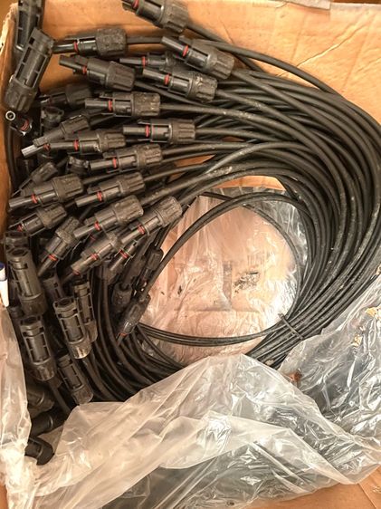 อื่นๆ สายไฟเชื่อมต่อแผงโซล่าเซลล์