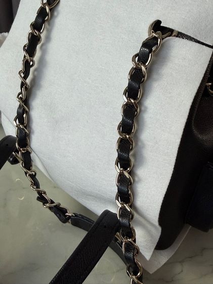 Channel backpack caviar size M รูปที่ 10