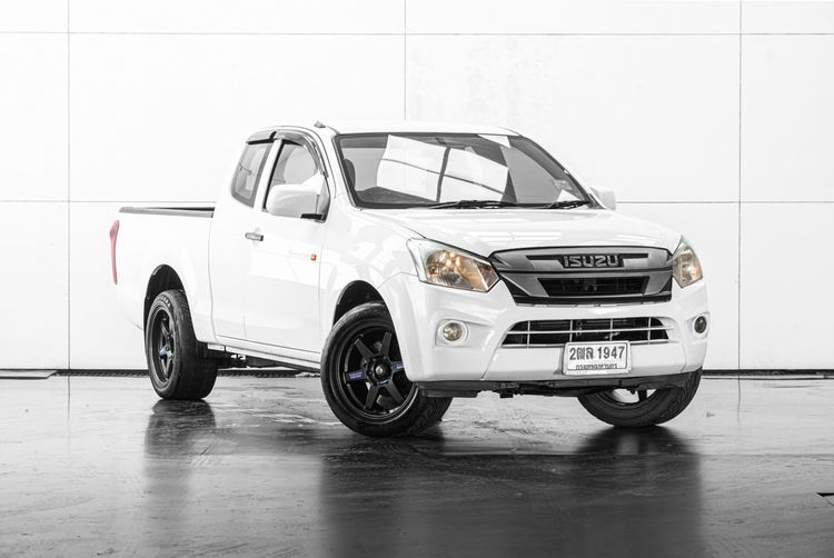 รถ Isuzu D-MAX 1.9 S สี ขาว