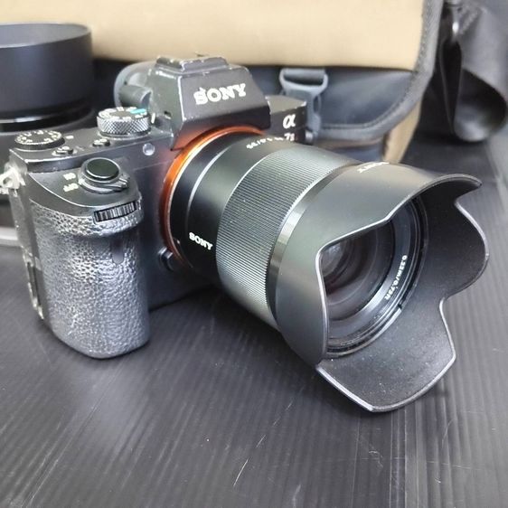 Sony A7II Full Frame 24MP IBIS 5 แกน + FE 35mm F1.8 SEL35F18F ชุดถ่ายงานโปร ละลายหลังสวย คมจัด รูปที่ 3