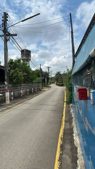 ไม่มี สร้างเสร็จก่อน 2010 บ้านขี้เหล็กติดนิคมลำพูน รูปที่ 3