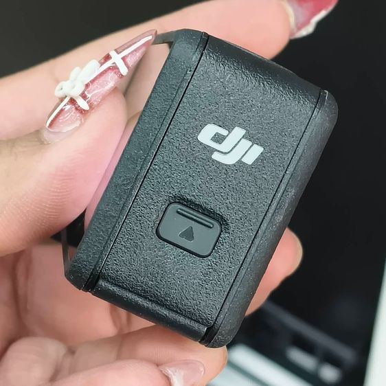 DJI Osmo Action 5 Pro Adventure Combo 4K Action Camera จอหน้า-หลัง แบต 3 ก้อนไม้เซลฟี่อุปกรณ์ครบชุด รูปที่ 8