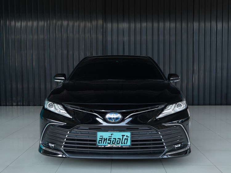 Toyota Camry 2023 2.5 HEV Premium Sedan ไฮบริด ไม่ติดแก๊ส เกียร์อัตโนมัติ ดำ รูปที่ 2