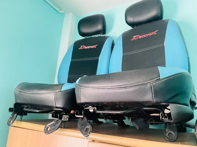 เบาะดีแม็กปี 2011 ผ้ากำมะยี สีเทาหุ้มหนังตลอด (1คู่) 1800-