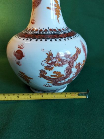 ขอขายแจกันจีนโบราณลายมังกรพ่นไฟขนาดความสูง 27ซม.ขนาดความกว้าง 17ซม.สภาพเก่าสมบูรณ์ไม่มีร้าวแตกและบิ่น  รูปที่ 5