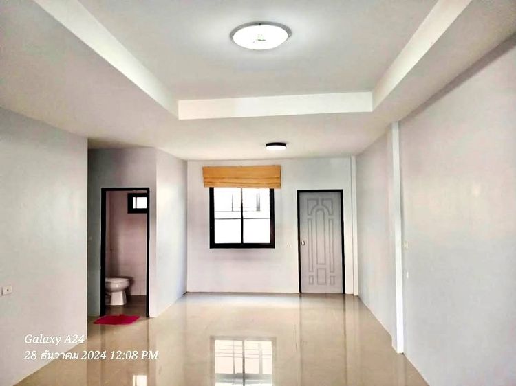 มีบางส่วน สร้างเสร็จก่อน 2010 ขายหรือเช่า 6,500 เดือน ทาว์โฮมส์ 2 ชั้น 20 ตรว. ขาย 1.85 ล้าน รูปที่ 3