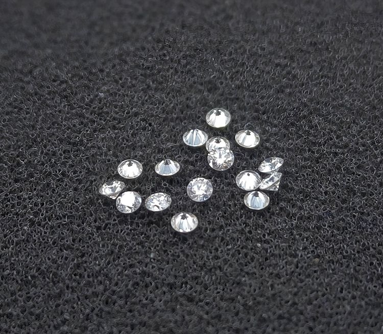 เพชรแท้ 16 เม็ด รูปที่ 2